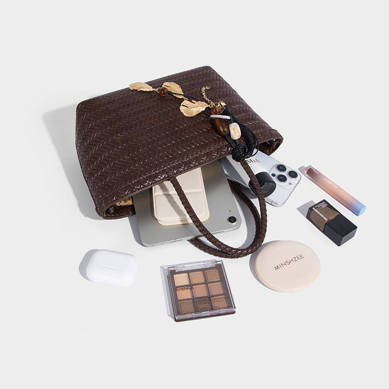 Charming Women's High-grade Knitting Fashionable Commuter Bags