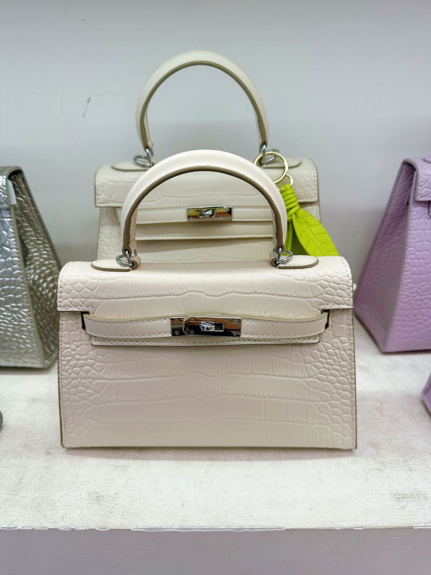 Women's Quality Crocodile Pattern Second Generation Kelly Fashion Candy Color Handbags