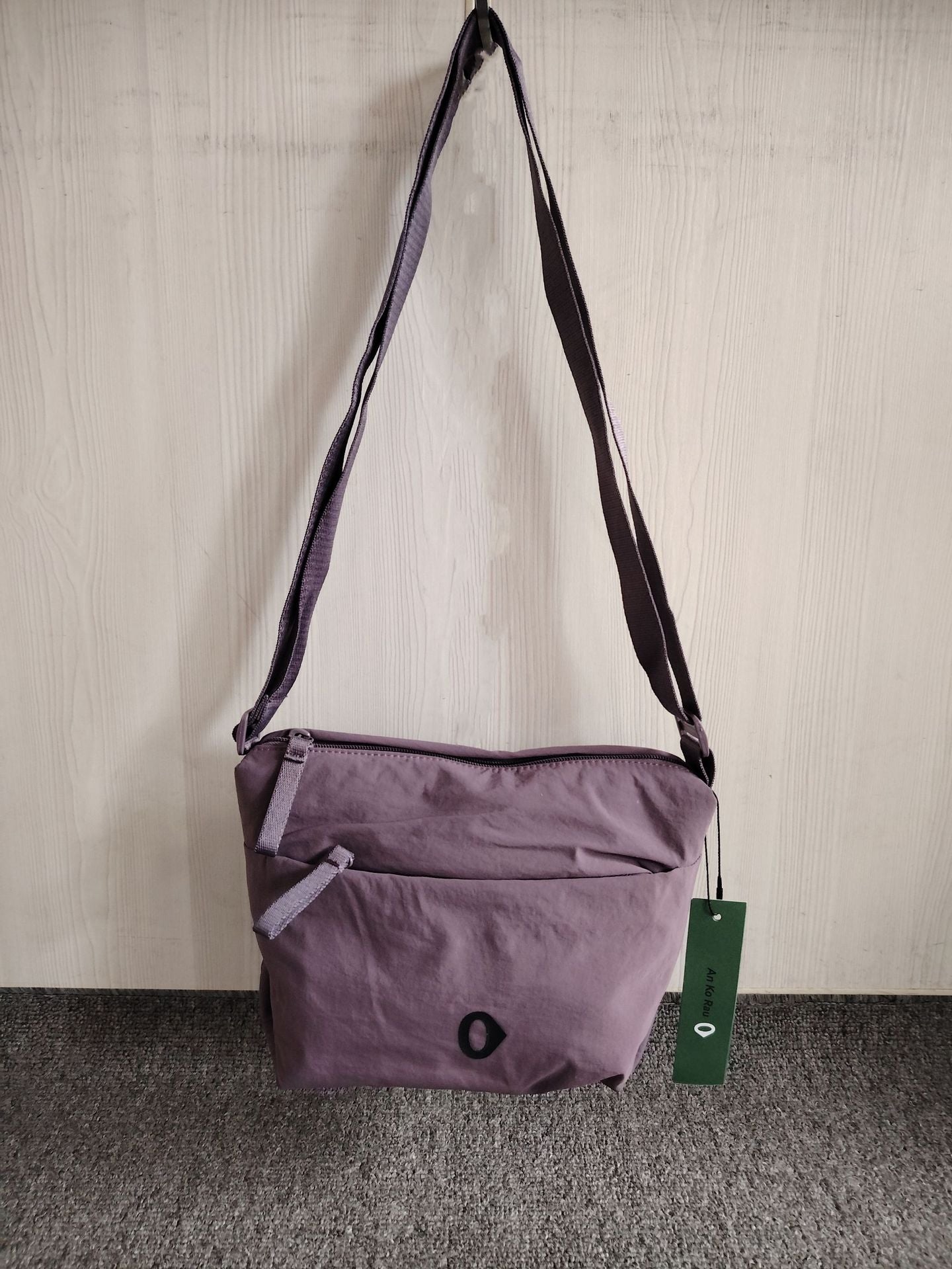 Women's Plain Style Pointed Logo Solid Color Bags