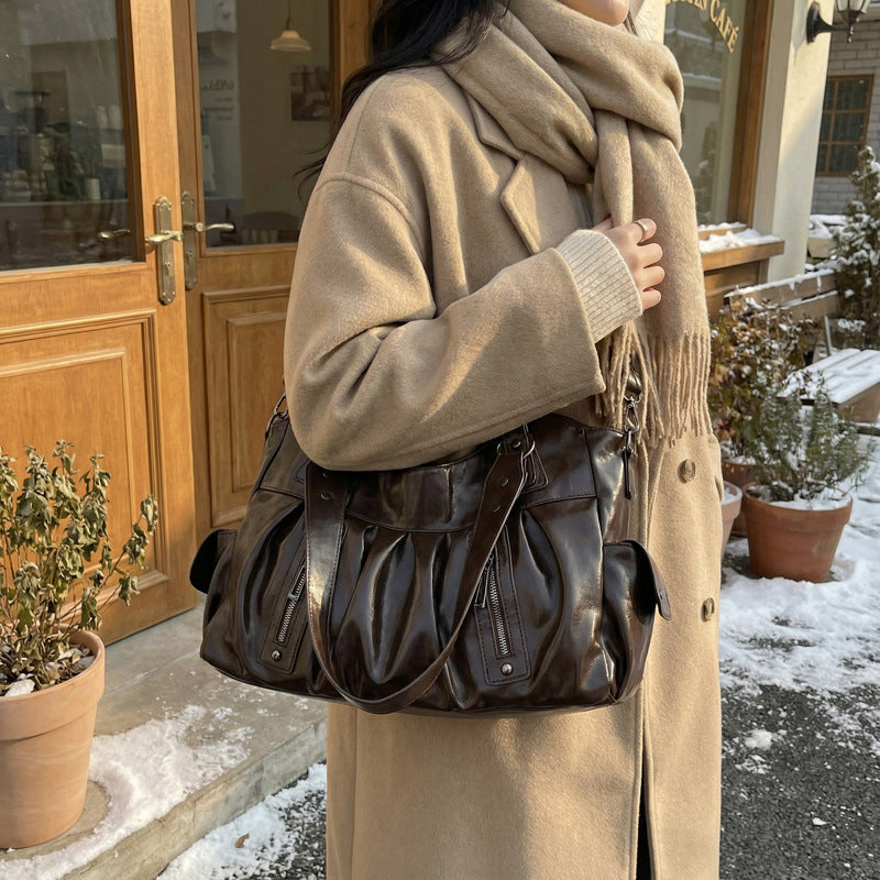 Women's Commuter Large Capacity Niche Design High-grade Light Women's Messenger Bag