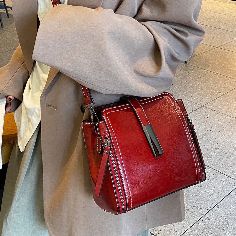 Women's Genuine Leather Fashion Portable Large Capacity Bucket Bags