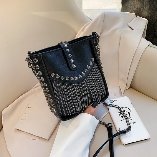Good-looking Tassel Trendy Fashion Chain Rivets Cell Shoulder Bags