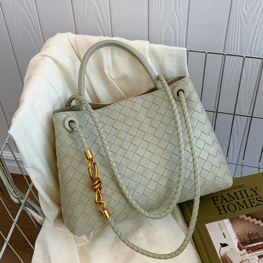 Women's Niche High Sense Metal Cord Fastener Woven Women's Handbag