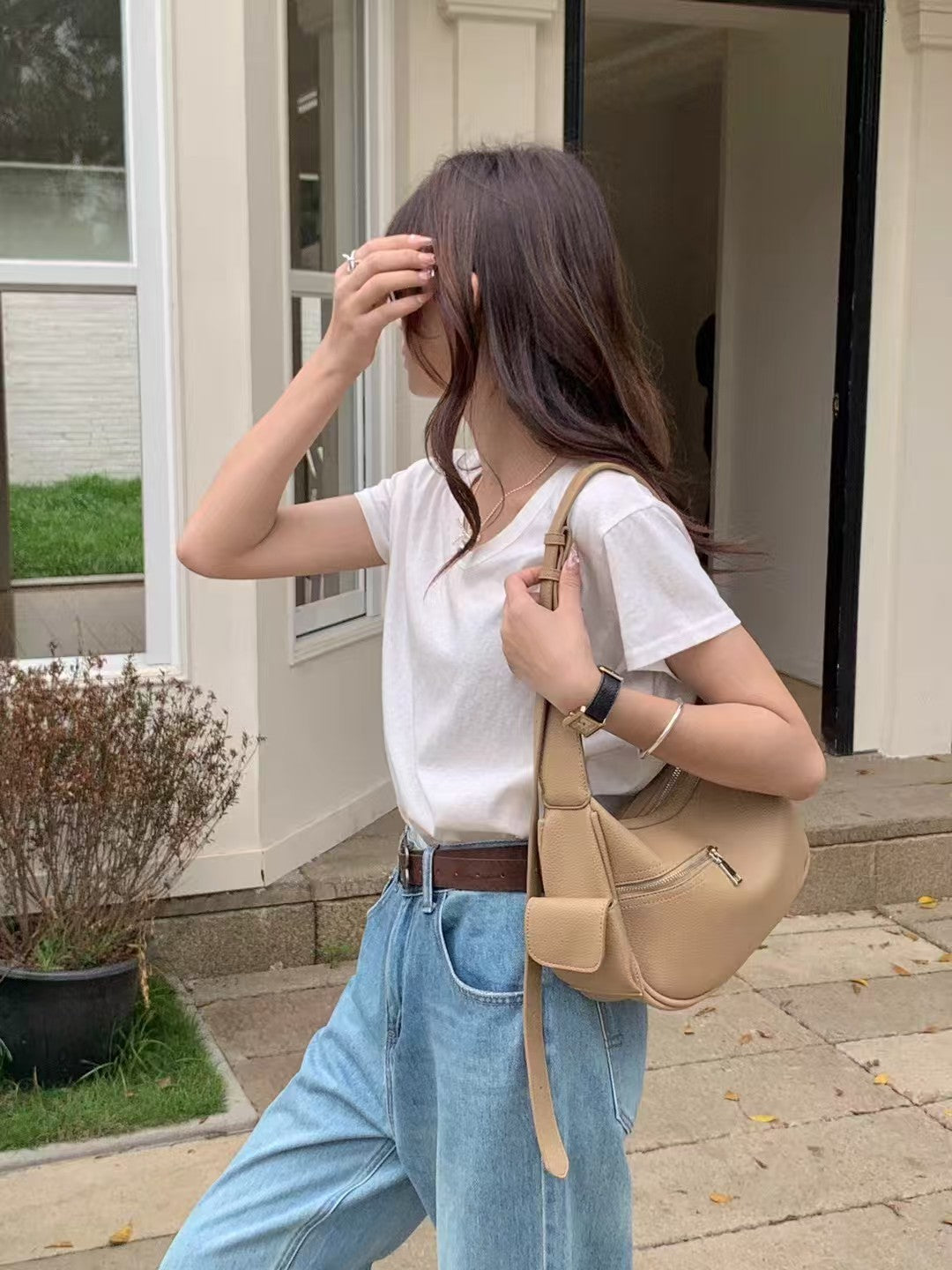 Women's Korean Niche Design Underarm Simple Style Fashion Selenodont Large Women's Shoulder Bag