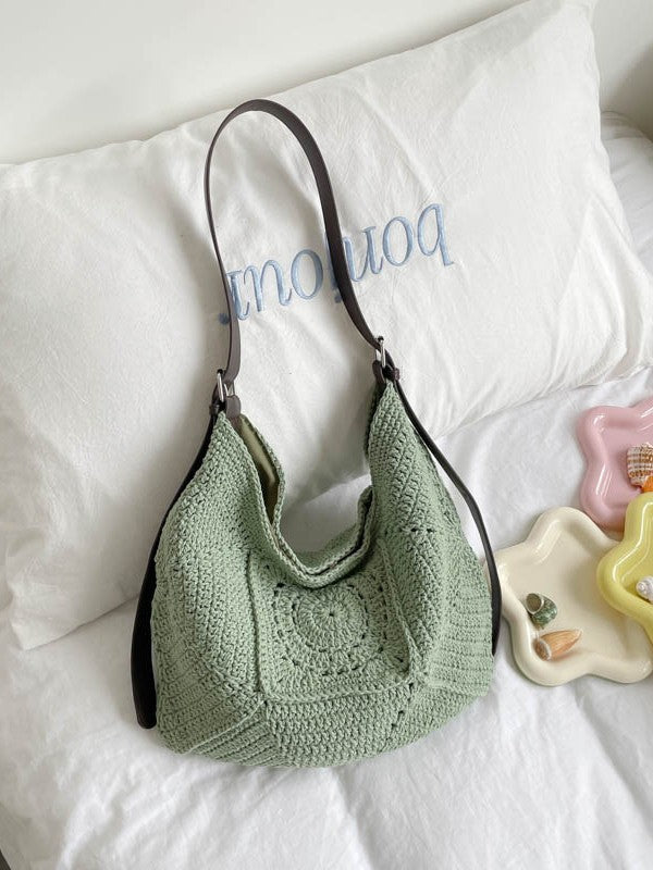 Women's Loose Feeling Large Capacity Vacation Style Straw Bags