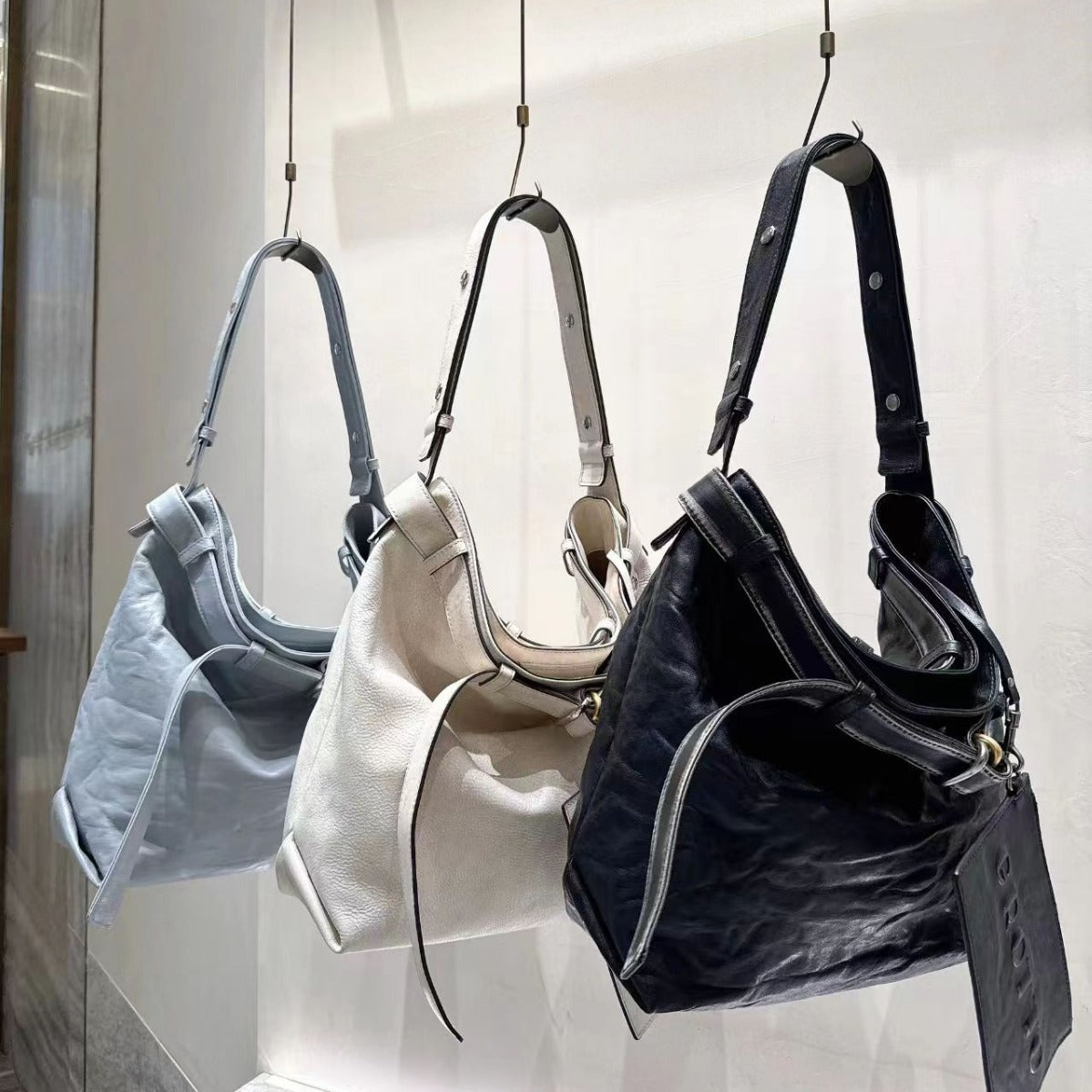 Le Simple Pleated Leather Wandering Son Mother Bags