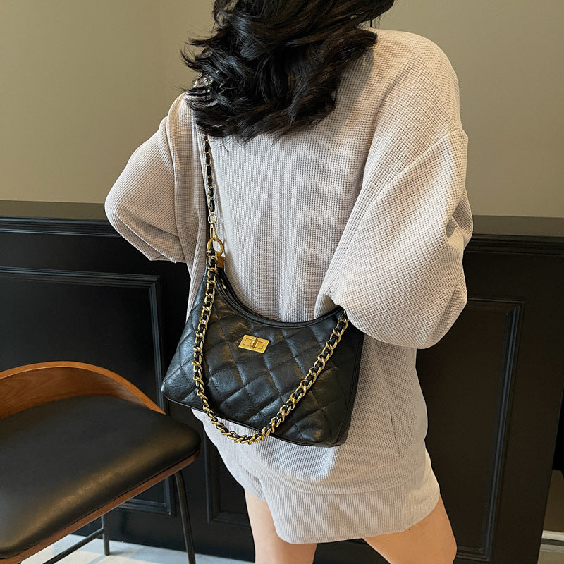 Women's Retro Diamond Style Chain Underarm Tote Bag