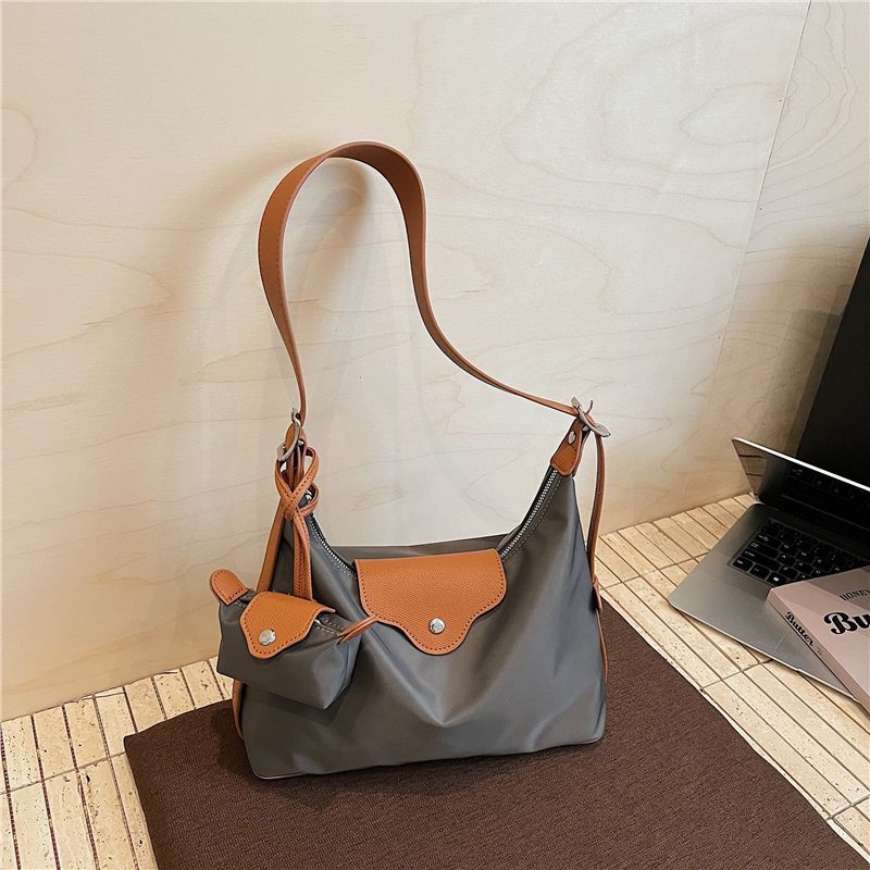 Nylon Cloth Underarm Commuter Color Contrast Bags
