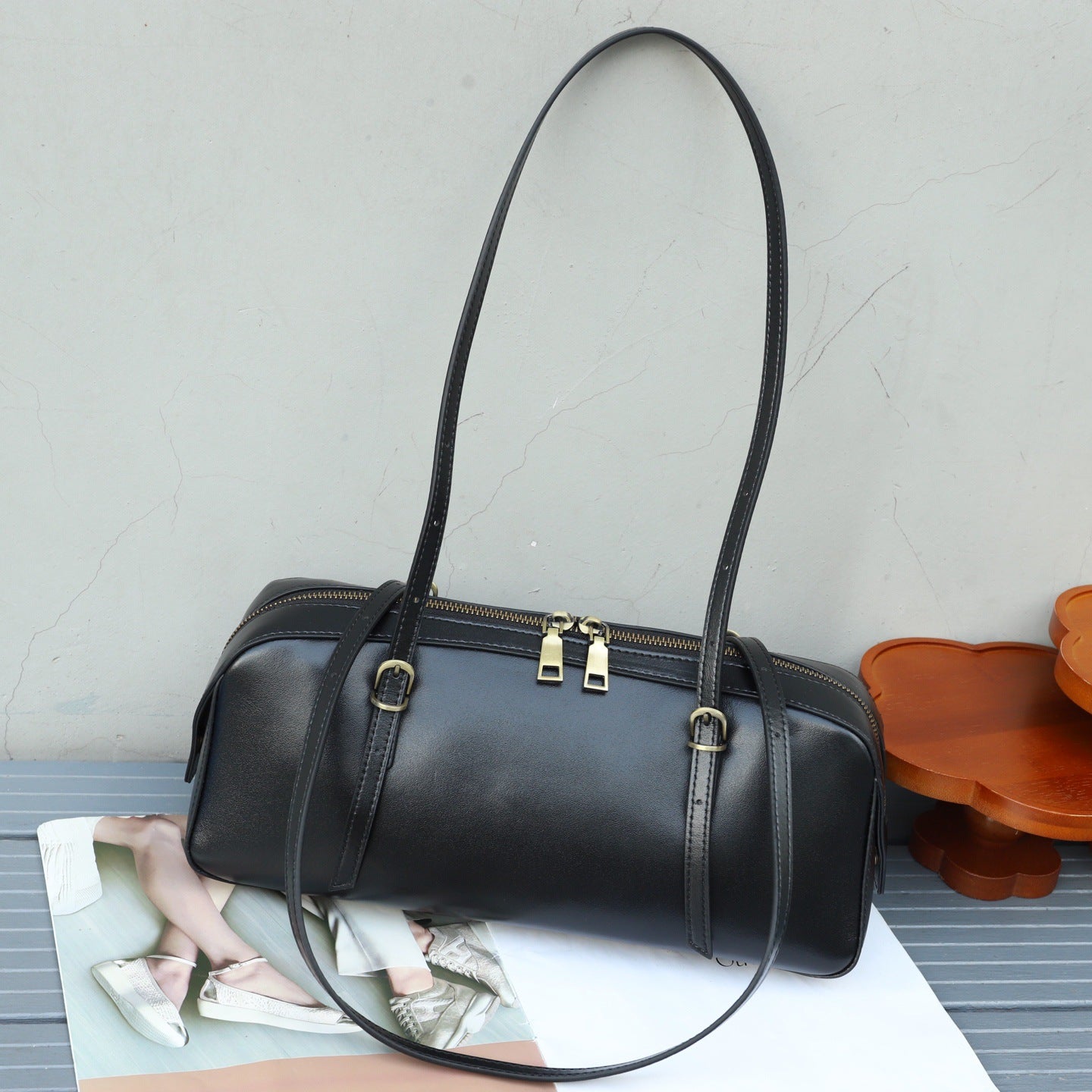 Women's First Layer Cowhide Niche Vegetable Tanned Leather Genuine Bowling Simple Bags
