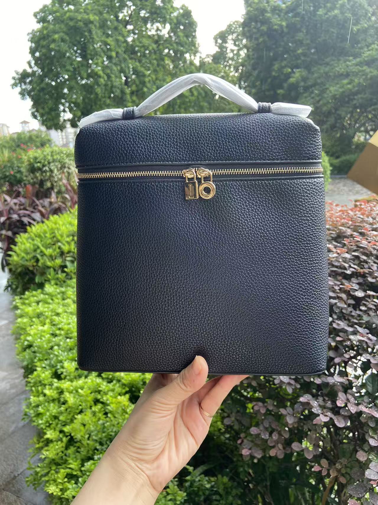 Women's Leather High Sense Design College Commuter Light Bags