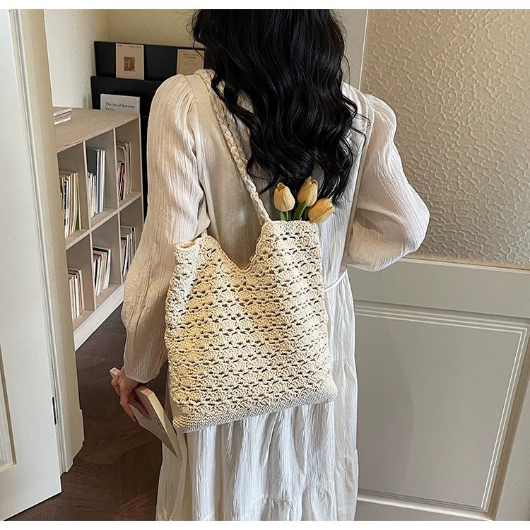 Women's Hand-woven Underarm Large Capacity Totes High-grade Niche Bags