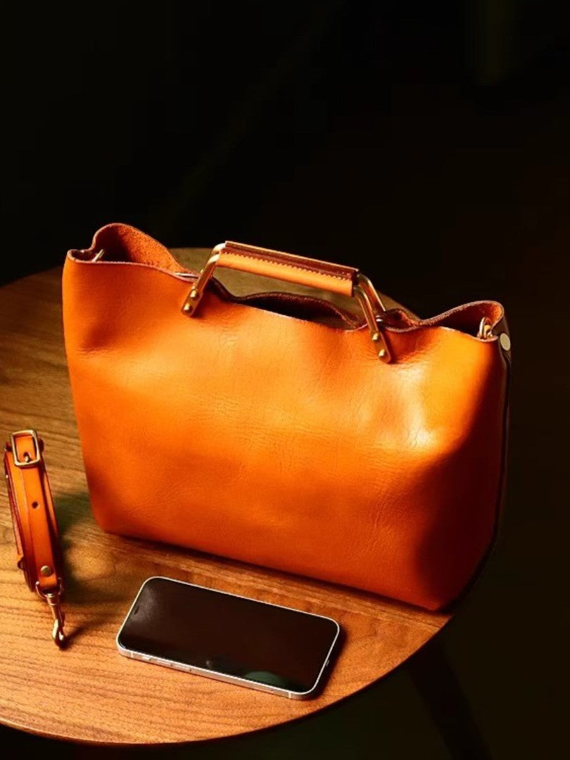 Women's Autumn Retro Minority Large Capacity Commuter Women's Handbag