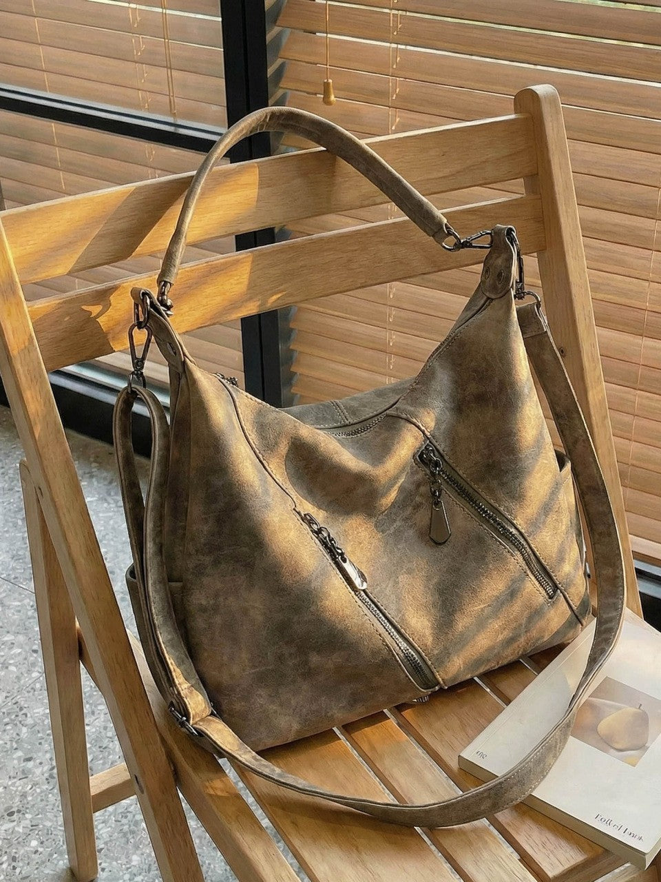 Beautiful Casual Women's Retro High-grade Commuting Women's Shoulder Bag