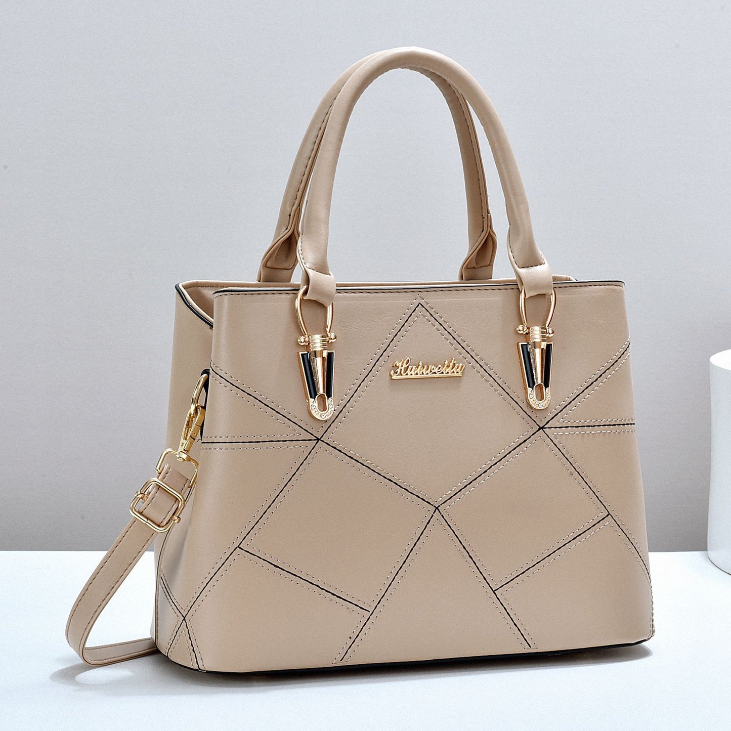 Comfortable Women's Large Capacity Classic Fashion Bags