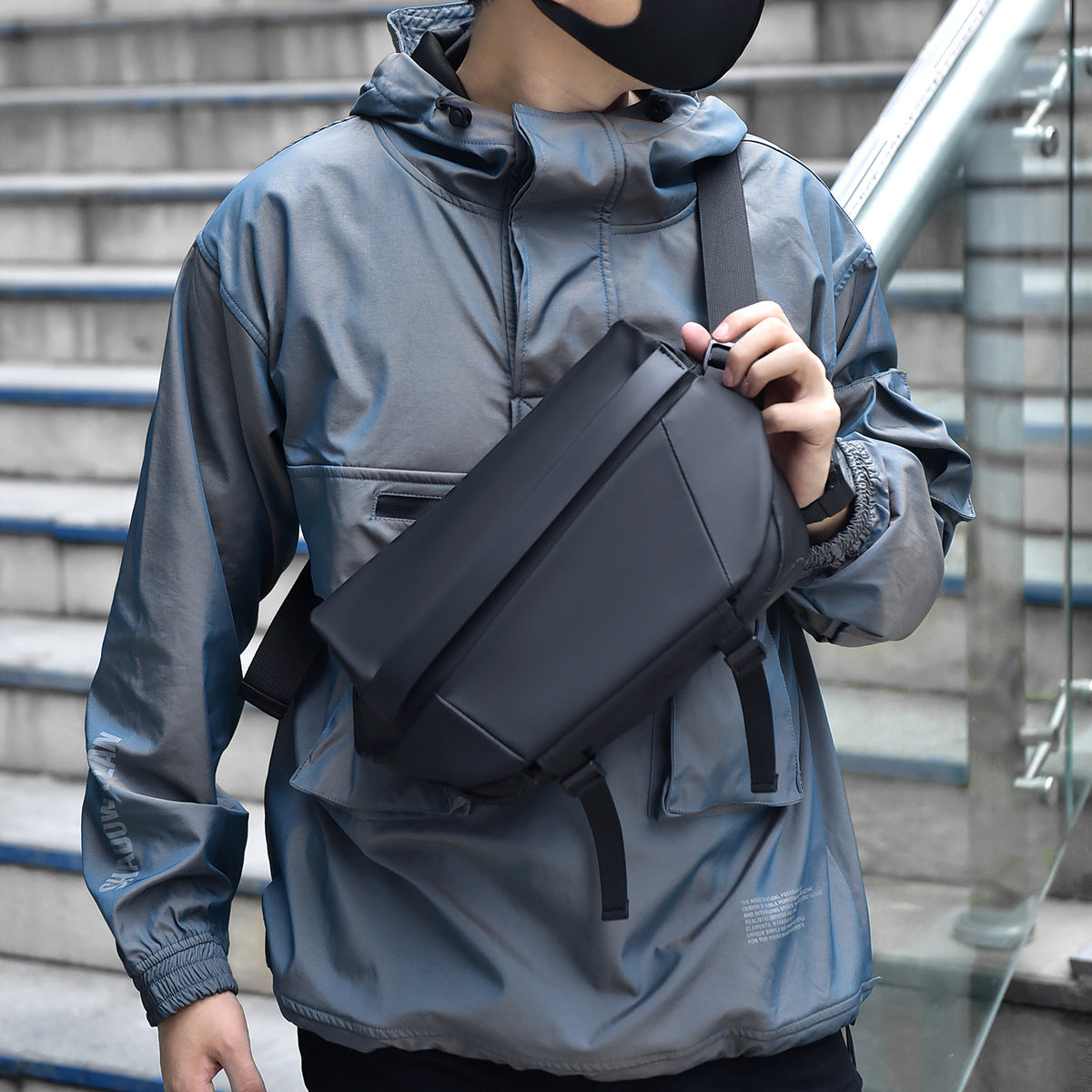 Men's Large Capacity Trendy Fashion Riding Business Men's Messenger Bag
