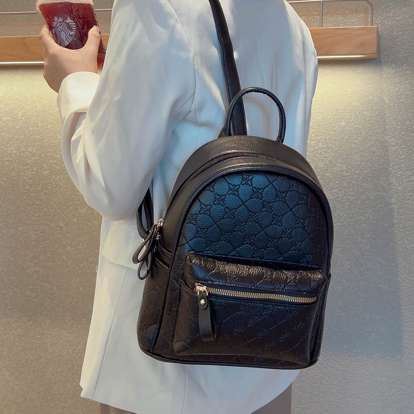 Women's Fashion Trend Embossed High Sense Women's Backpack
