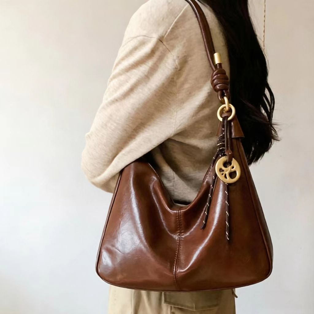Popular Retro Underarm Large Capacity Commute Shoulder Bags