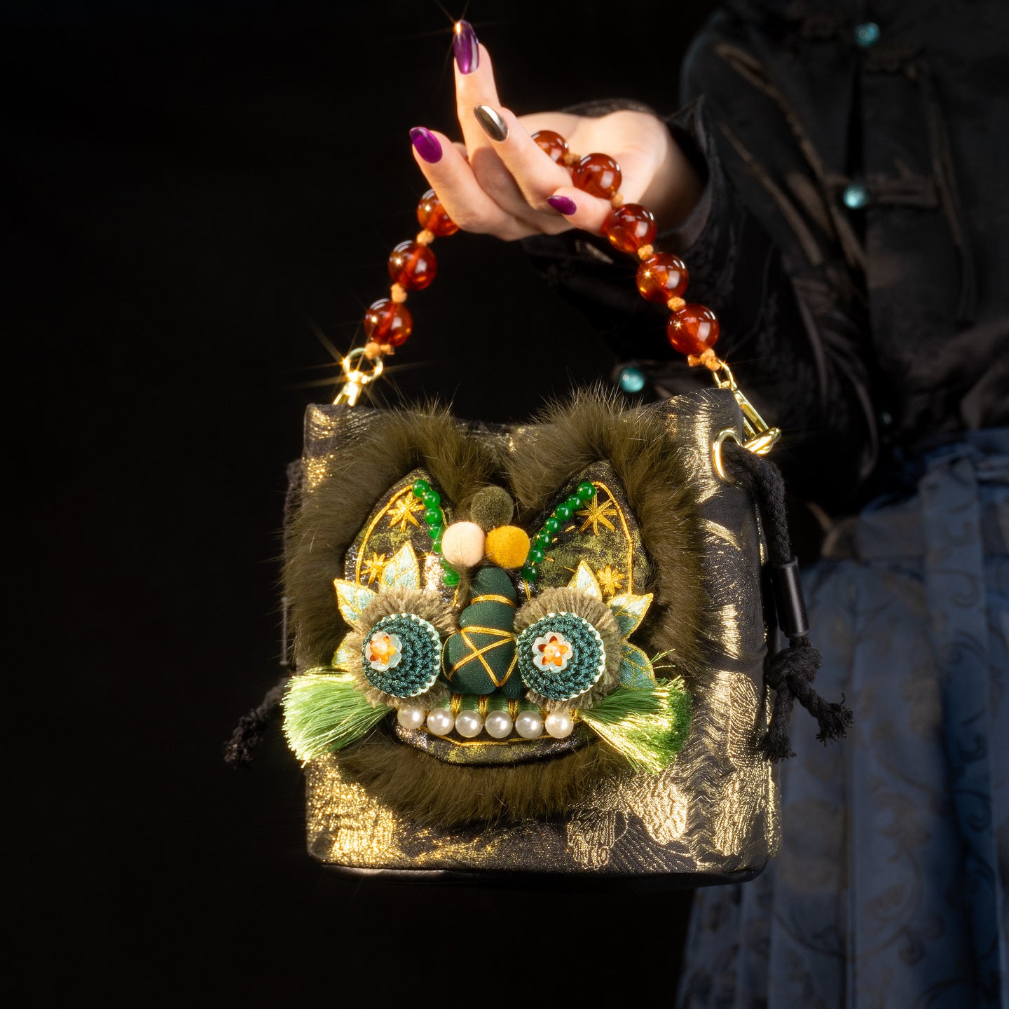 Head Chinese Style Embroidery Match With Bucket Bag