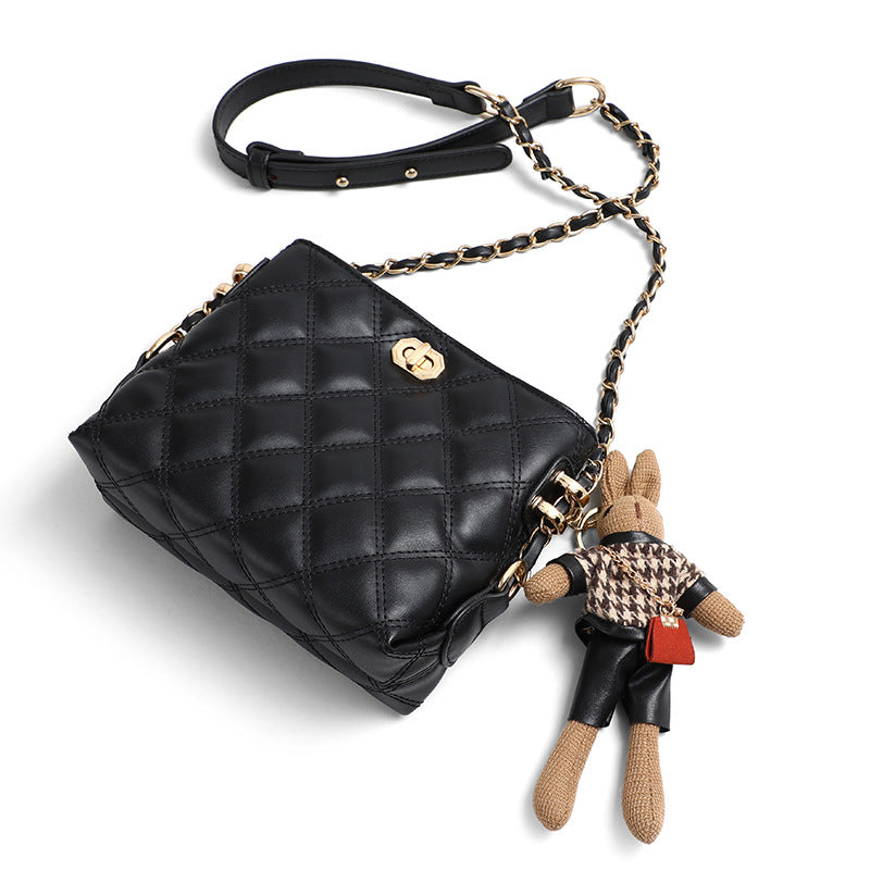 Durable Cool Women's Leather Chain Underarm Women's Messenger Bag