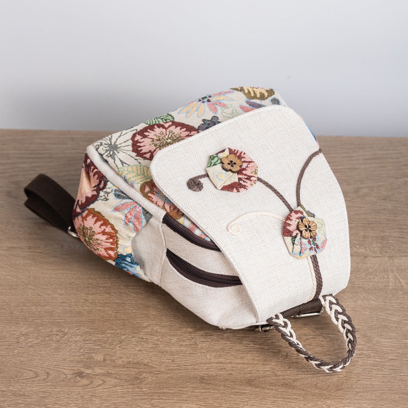 Women's Ethnic Style Retro Embroidered Flower Chinese Versatile Artistic Backpacks