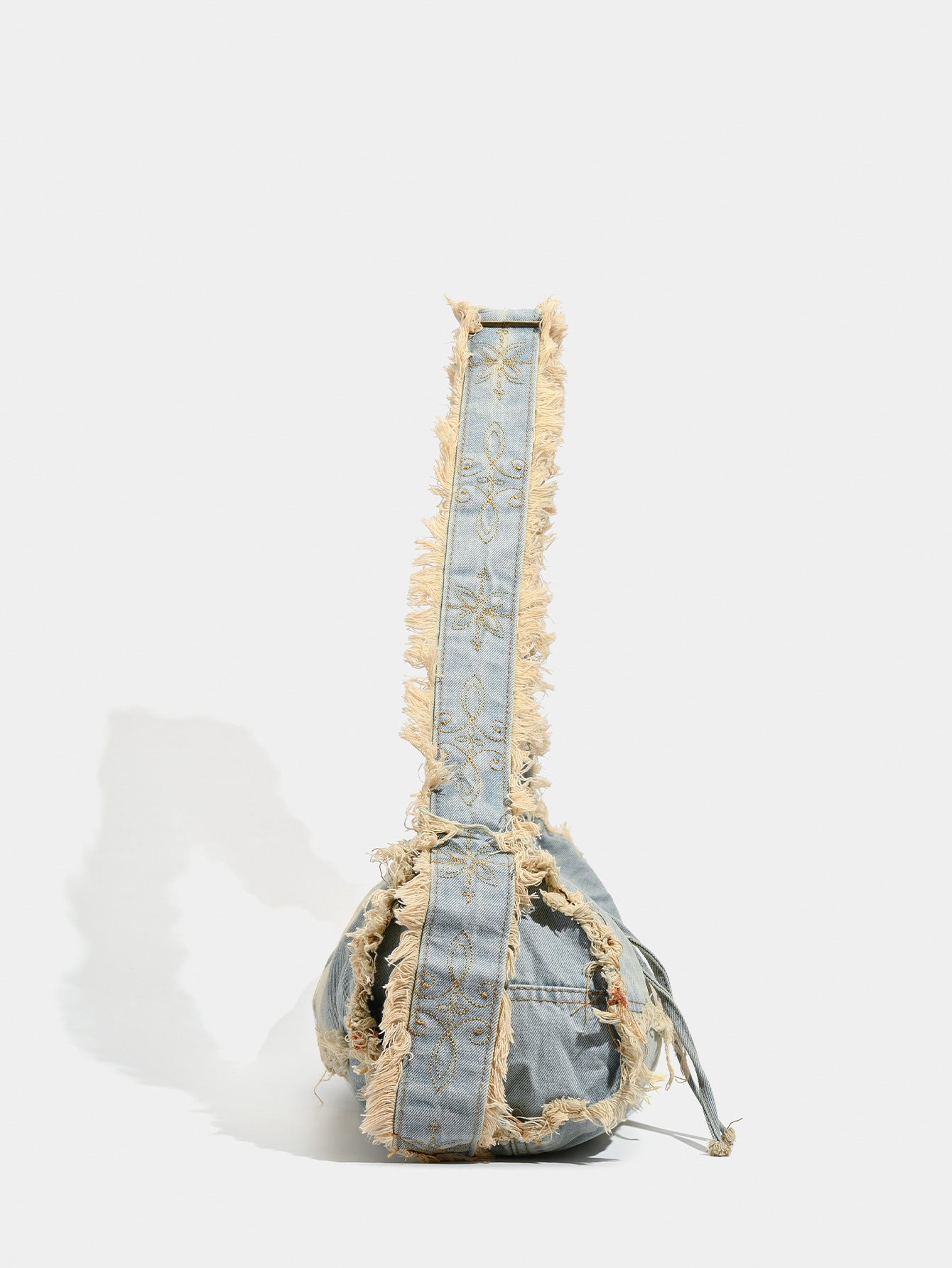 Women's Large Capacity Washed Jean Korean Style Tassel Design Senior Women's Shoulder Bag