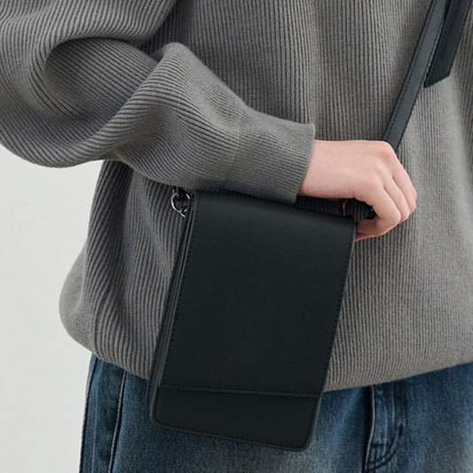 Charming Classic Design Leather Unisex Style Mobile Phone Bag
