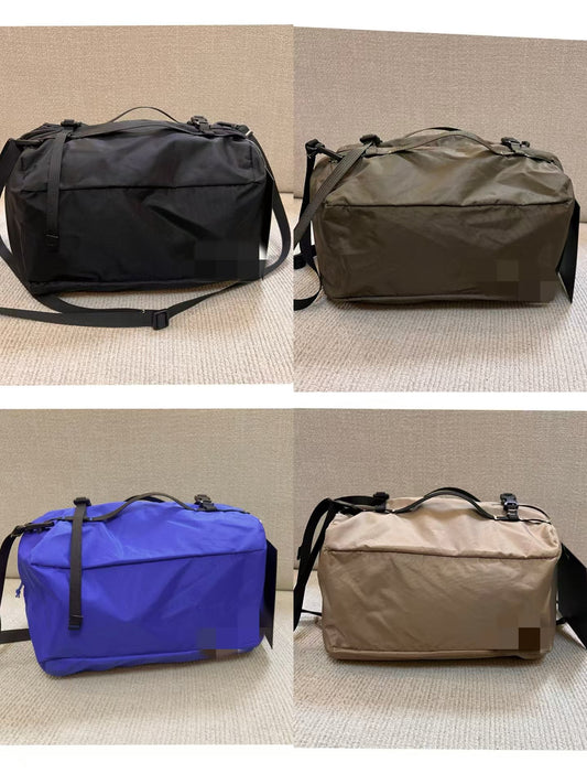 Women's & Men's Lightweight Waterproof Leisure Lovers Wild Men's Messenger Bag
