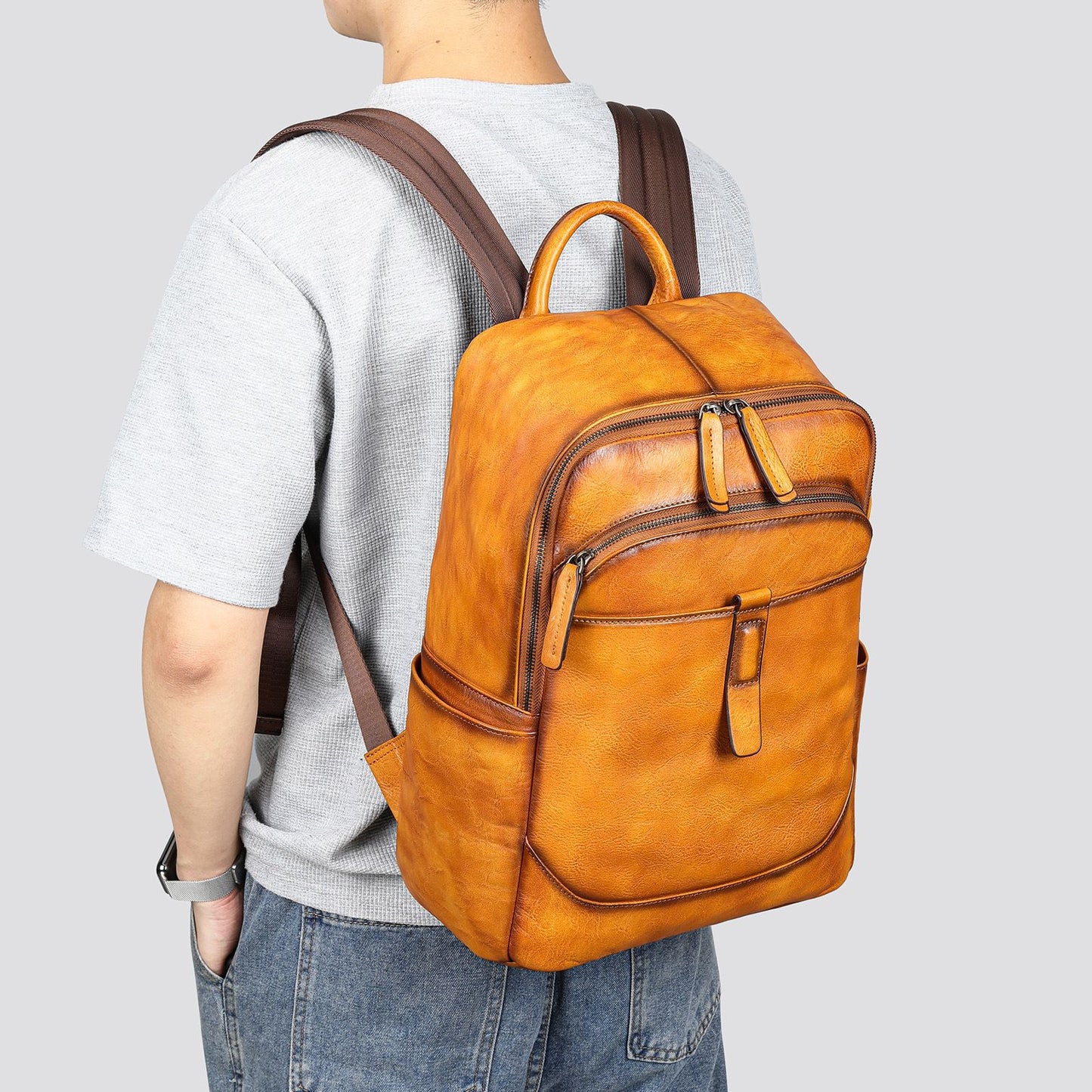 Men's Leather First Layer Cowhide Waterproof Computer Leisure Backpack