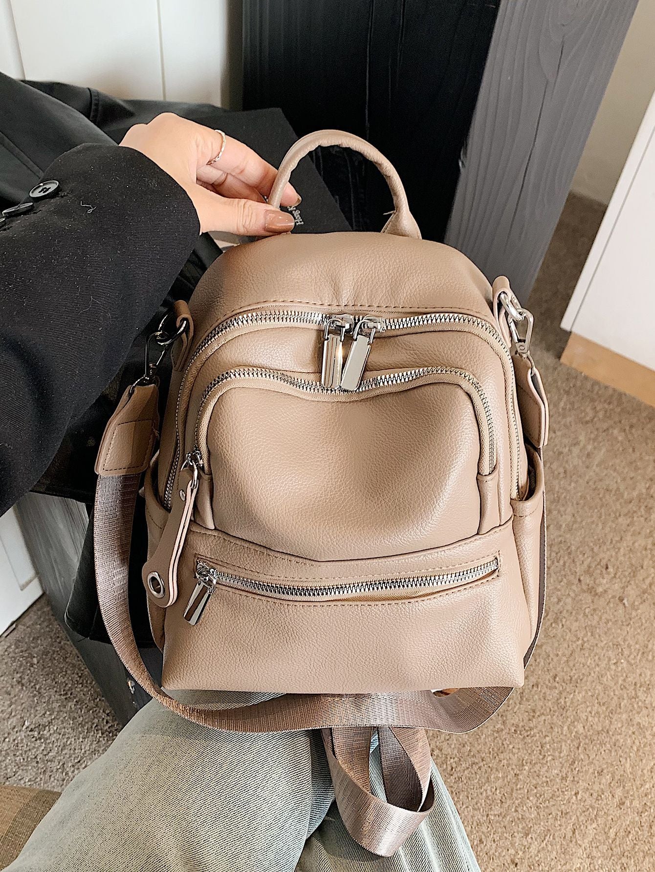 Women's Solid Color Soft Leather High-grade Fashion Trendy Lightweight Women's Backpack