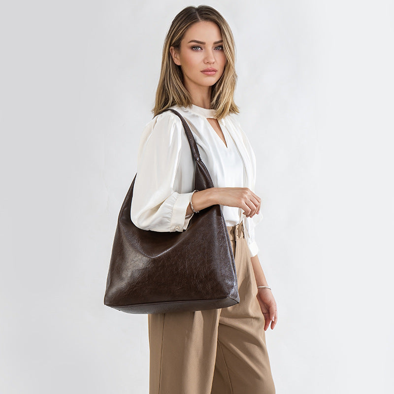 Portable Large Capacity Loose Feeling Female American Retro Underarm Bag