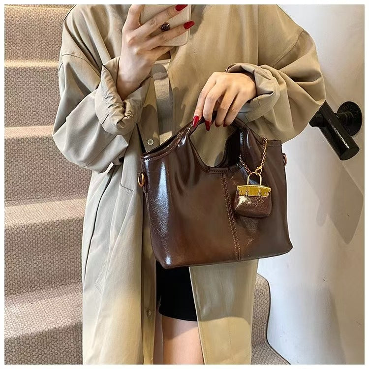 Women's Classic Retro Oil Wax Leather Combination Vegetable Basket Bags