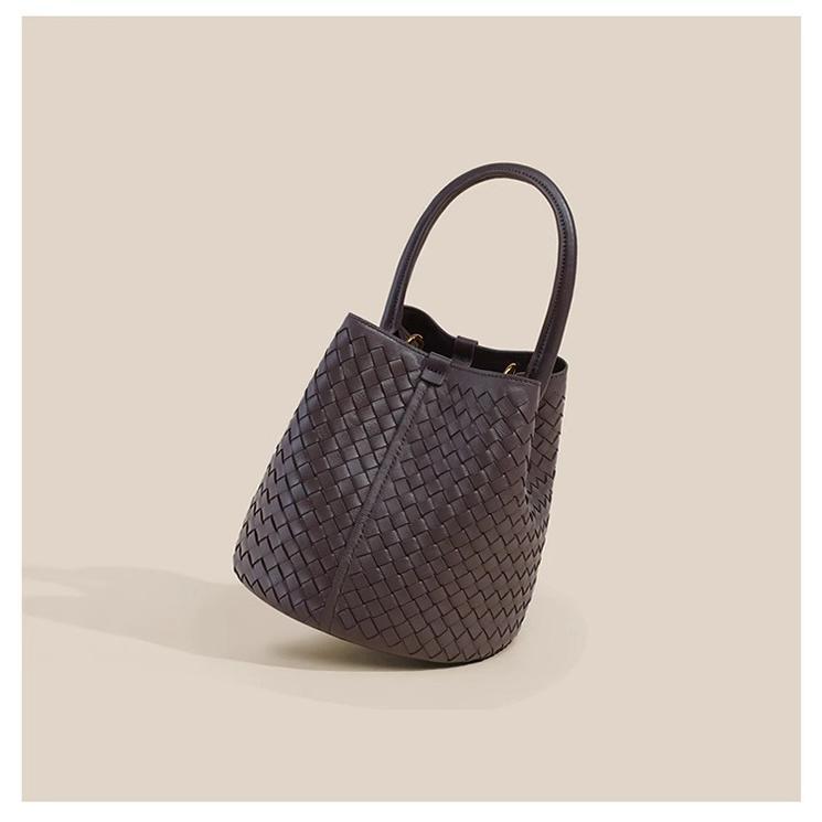 Women's Stylish Cross Body High-grade Woven Large Bucket Bag