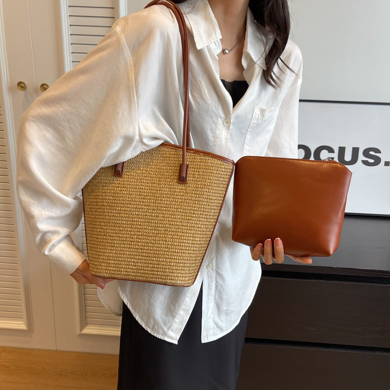 Women's Fashion Commuter Large Capacity Straw Woven Popular One Bucket Bags