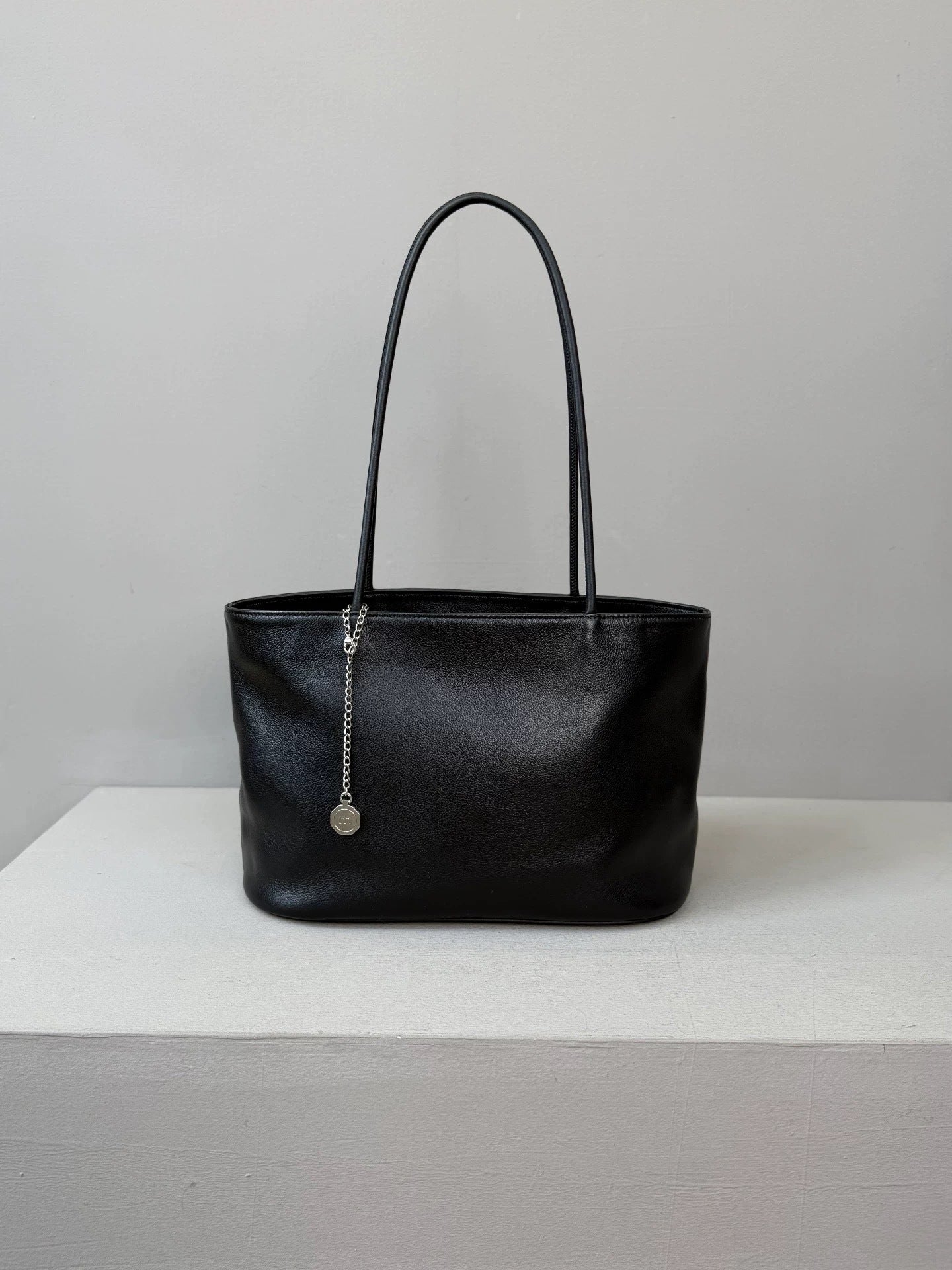 Soo Lin Leather Underarm Portable Large Capacity Women's Shoulder Bag