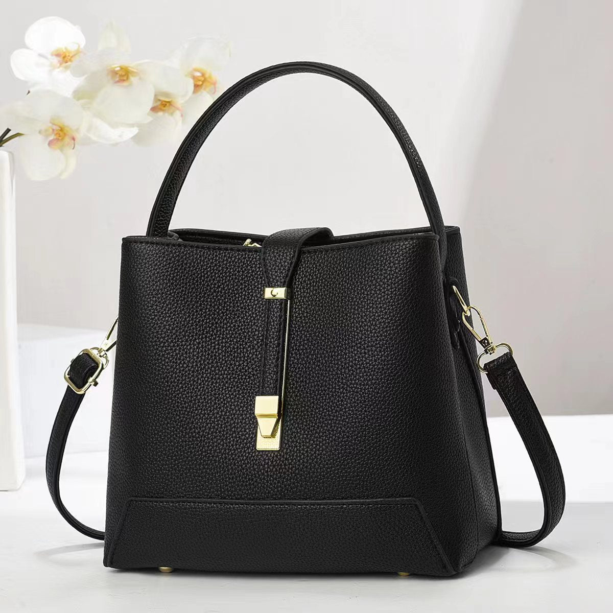 Classy Women's Korean Texture Glossy Fashion Handbags