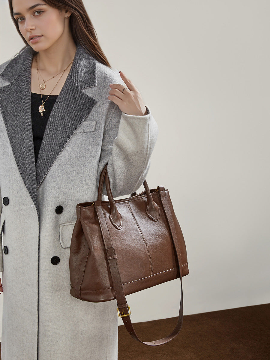 Women's Simple Large Capacity Commuter First Layer Cowhide Versatile Fashion Portable Bags