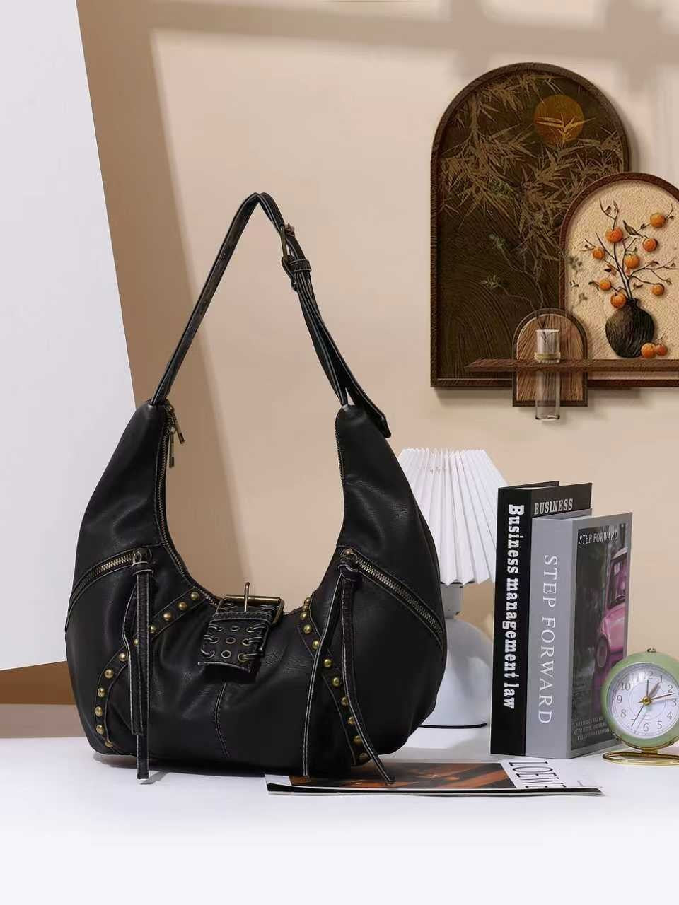 Comfortable Minority Fashion Retro Commuter Dumpling Shoulder Bags
