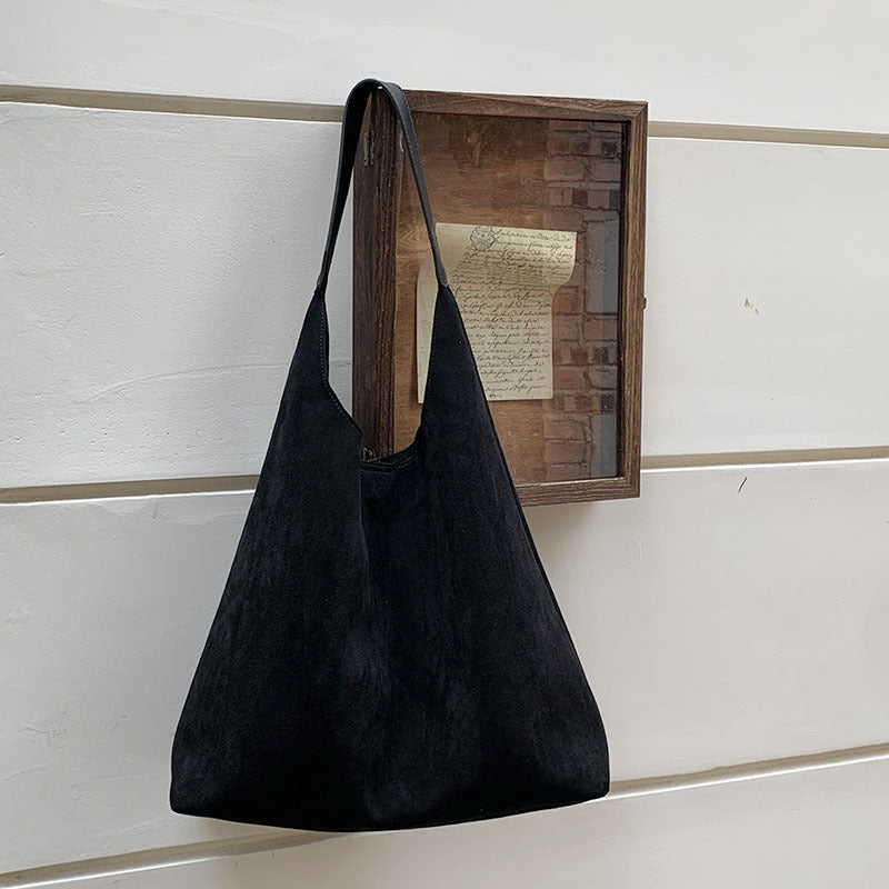 Women's Retro Leisure Commute Large Capacity Suede Bags