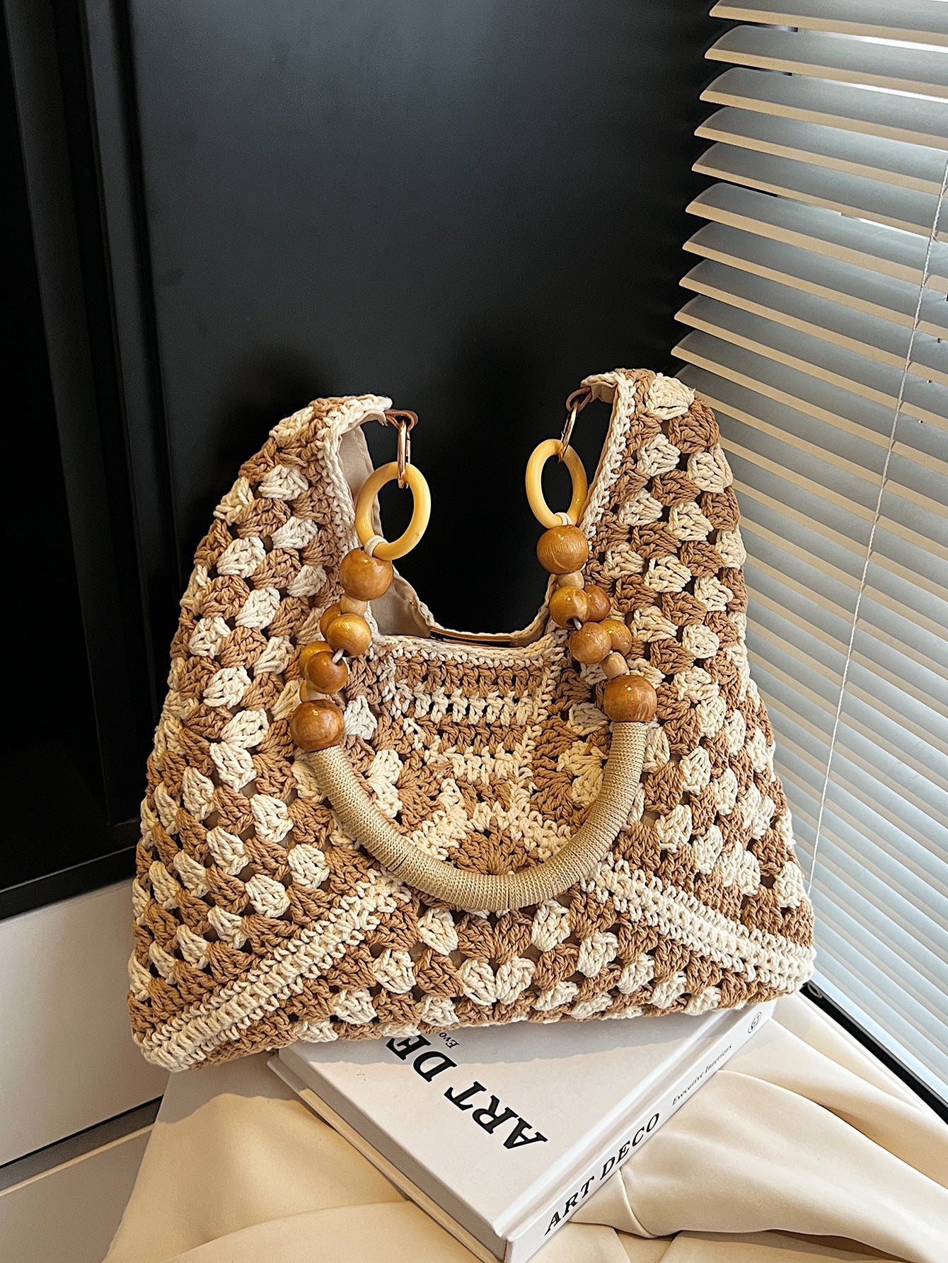 Women's Idle Style Large Capacity Knitted Summer Wooden Bead Woven Wool Shoulder Bags