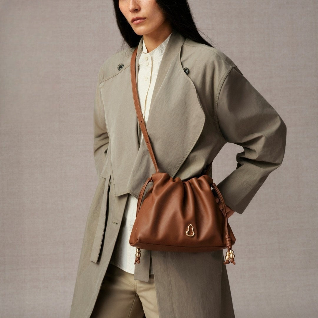 Dong Half Slope Cloud First Layer Cowhide Women's Messenger Bag