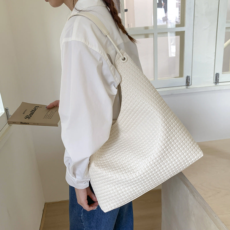 Women's Large Capacity Versatile Commuter Fashion Retro Texture Women's Shoulder Bag