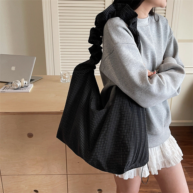 Women's Fashionable Large Capacity Commuter High-grade Retro Easy Matching Tote Bag