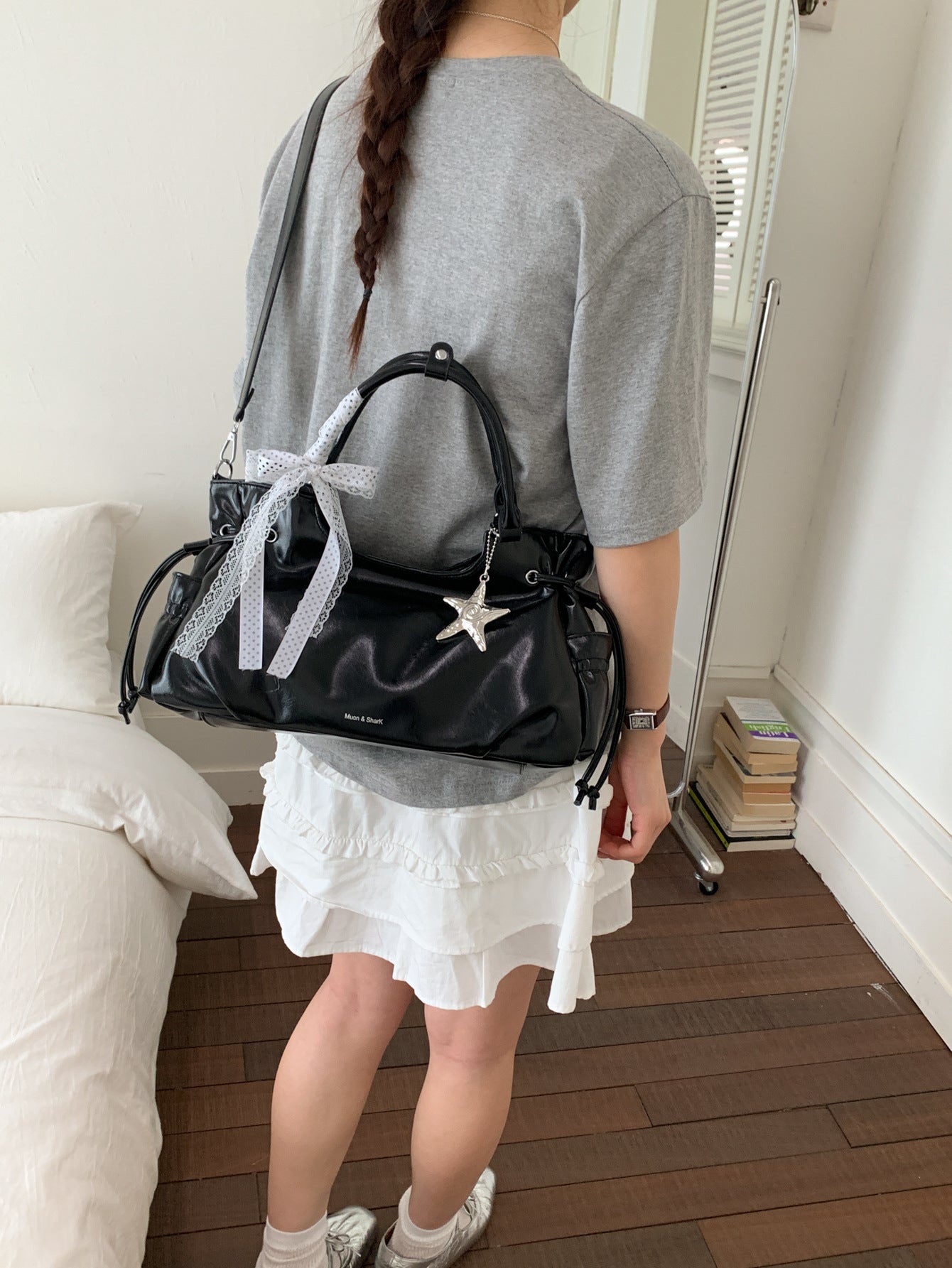 Women's Niche Large Capacity Totes Commuter Fashion Women's Shoulder Bag
