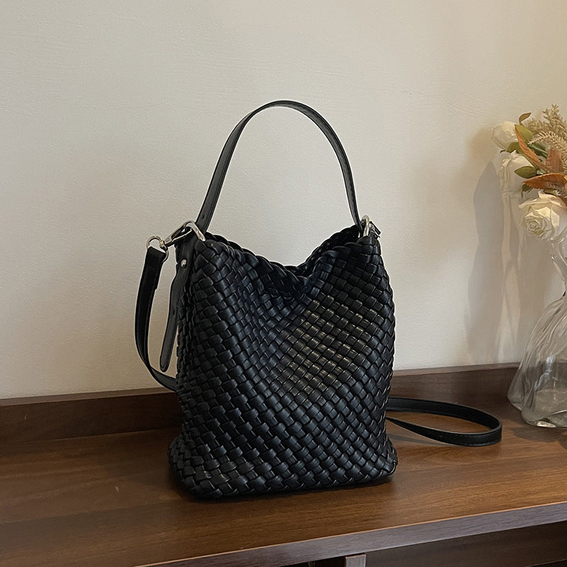 Women's Popular Niche Woven Summer Versatile Fashion Bucket Bag