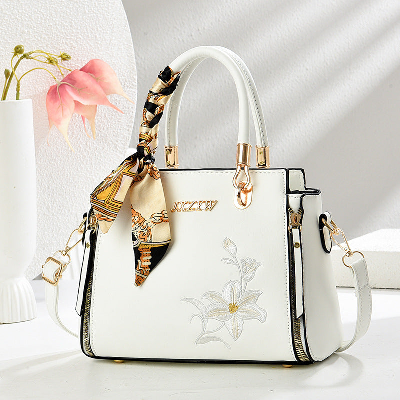 Women's Chinese Style Embroidery Mother's Large Capacity Women's Handbag