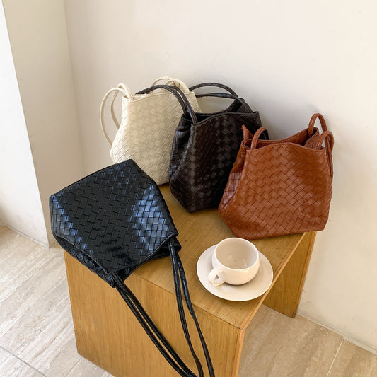 Women's Retro Woven Design High-grade Versatile Fashion Bucket Bag