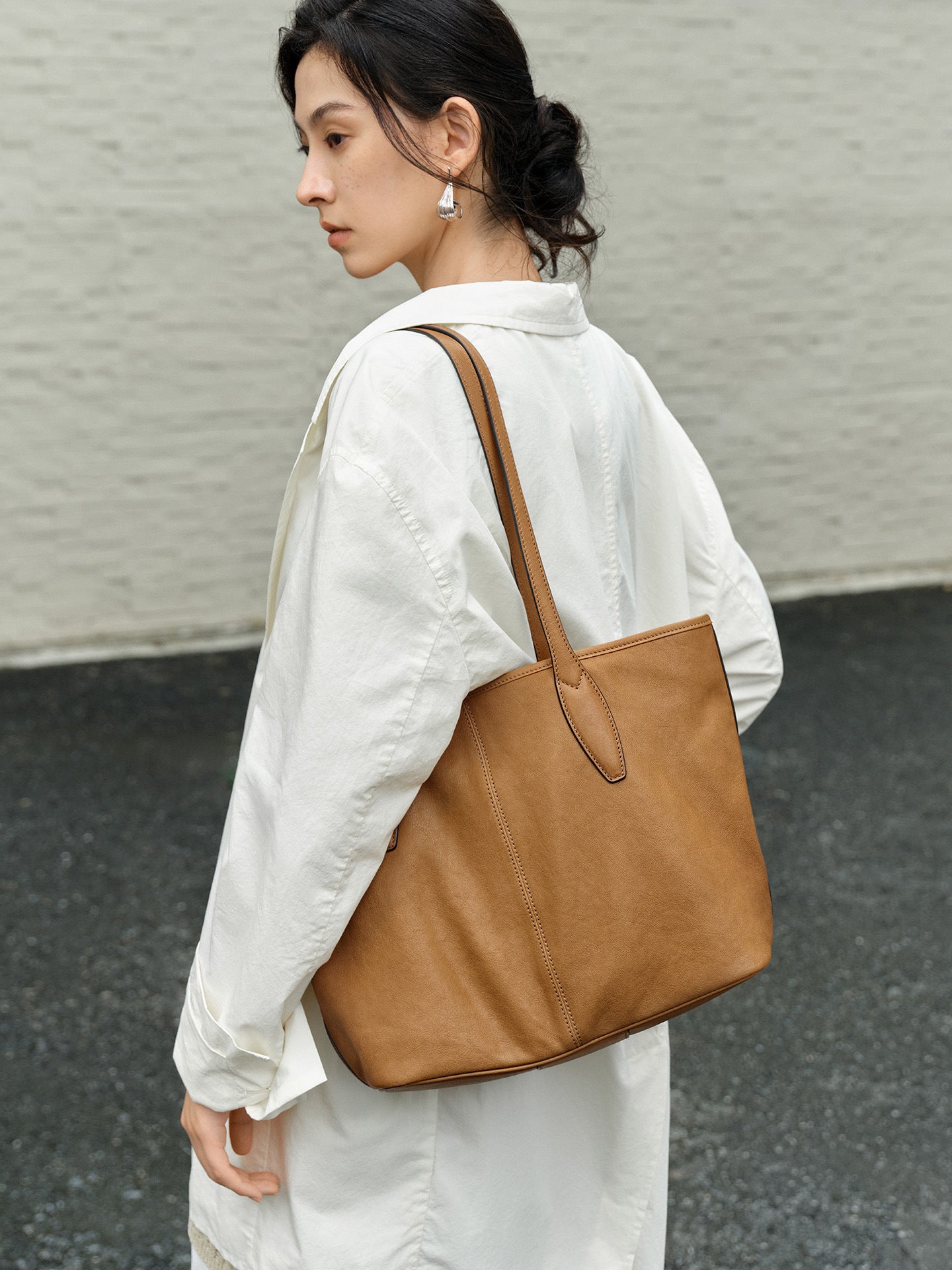 Women's Vegetable Tanned Sheepskin Long Large Capacity Commuter Tote Bag
