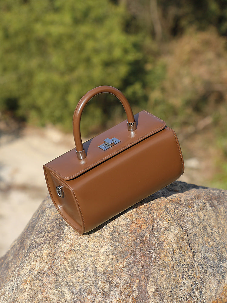 Women's High-grade Cowhide Portable Fashion Simple Doctor Women's Handbag