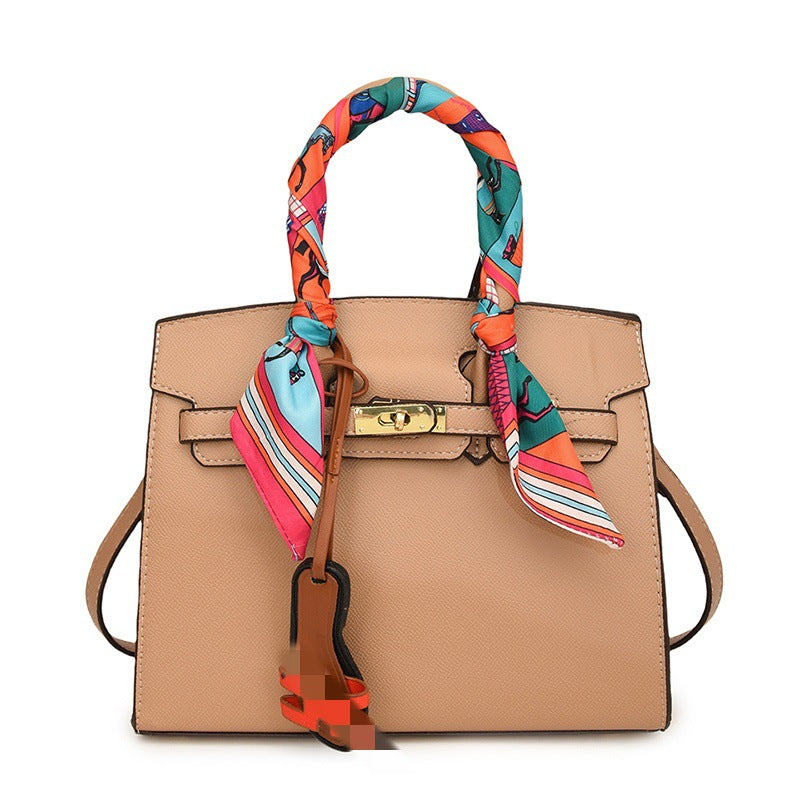 Women's Kelly Fashion Large Capacity Minority Latch Lock