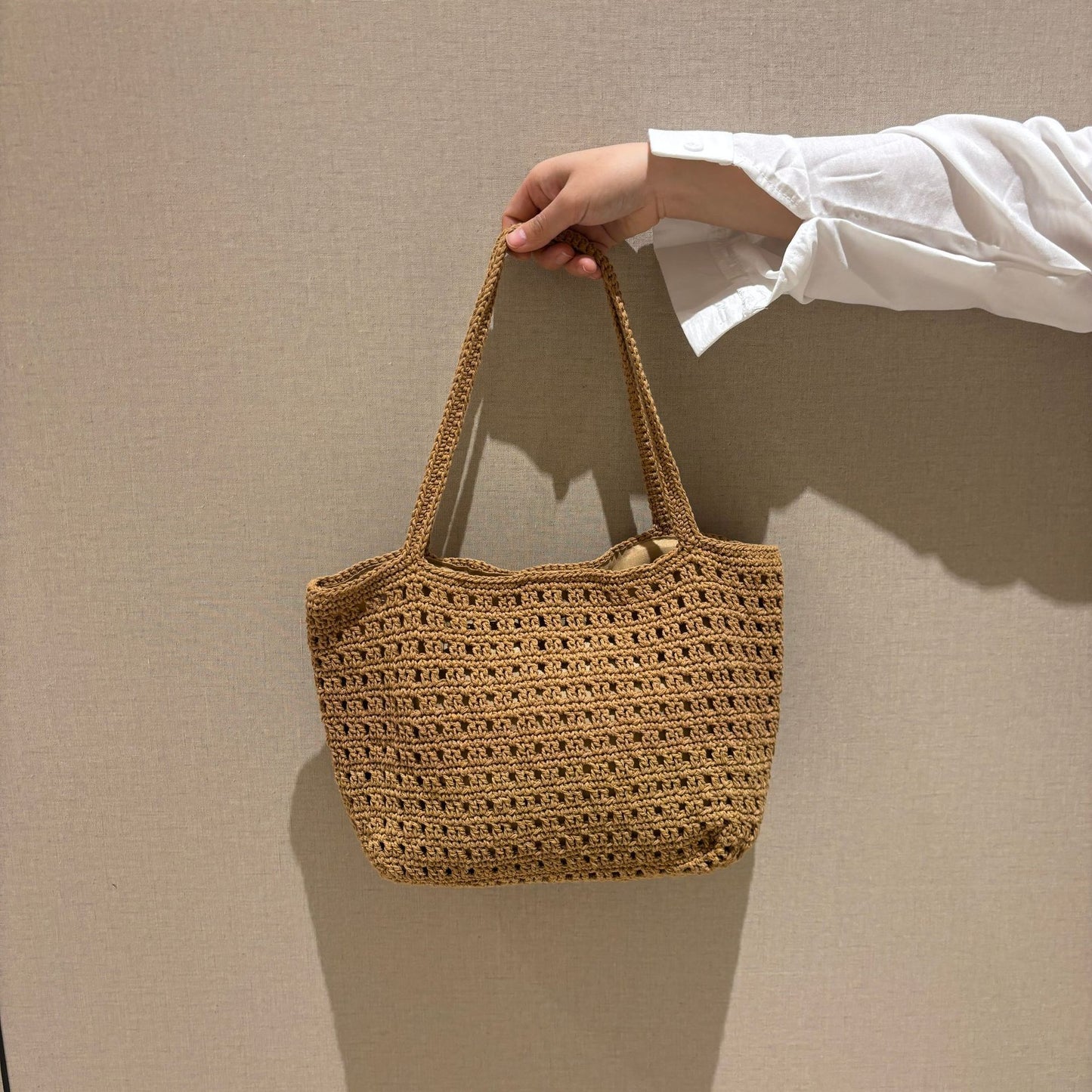 Women's Style Artistic Woven Large Capacity Lightweight Women's Handbag